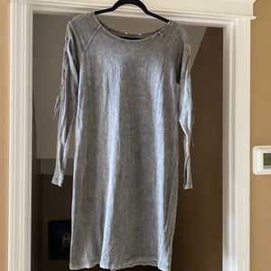 Women’s casual dress
